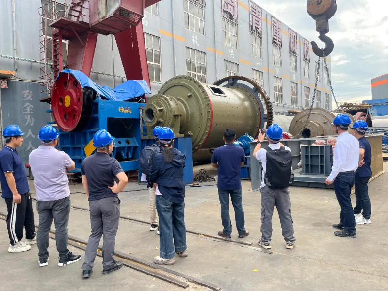 ¡Cultivando profundamente los mercados extranjeros, ganándonos la confianza a través de la fuerza! Clientes del sudeste asiático visitan EPIC Mining Machinery para la inspección y aceptación de equipos ¡Cultivando profundamente los mercados extranjeros, ganándonos la confianza a través de la fuerza! Clientes del sudeste asiático visitan EPIC Mining Machinery para la inspección y aceptación de equipos